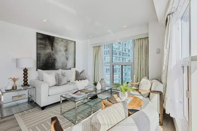 Additional image 40 of 99 Harbour Sq Unit 2002