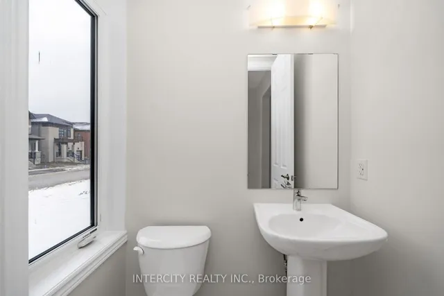 Additional image 17 of 60 Claremont Dr