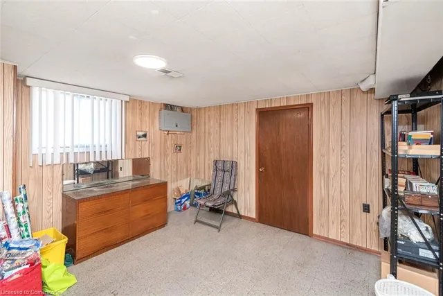 Additional image 34 of 176 Walter Ave