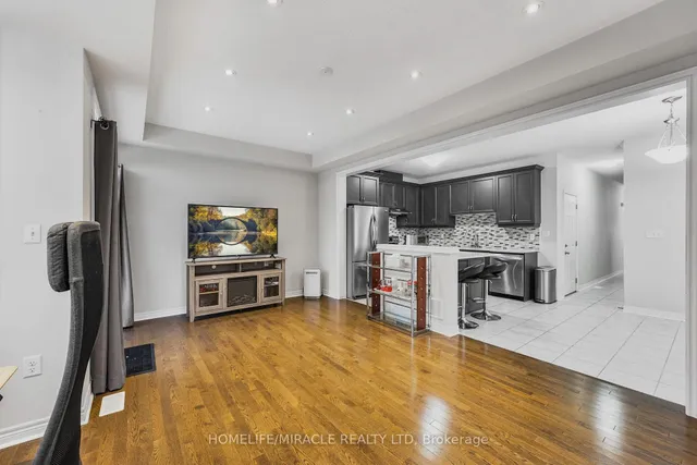 Additional image 9 of 34 Bernadino St