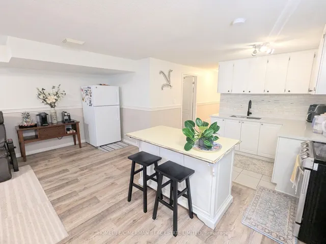 Additional image 21 of 24 Saywell Ave