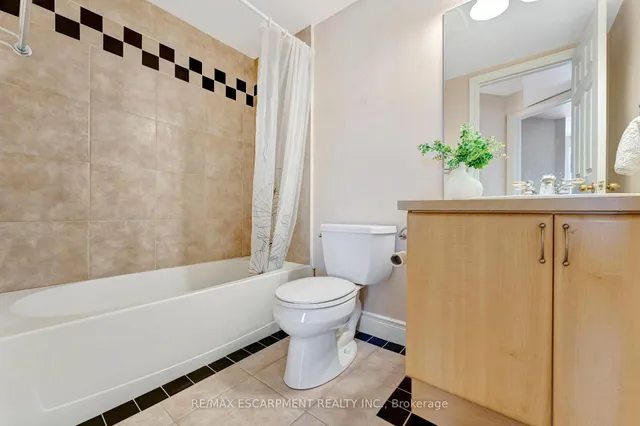 Additional image 17 of 1770 Main St Unit 506