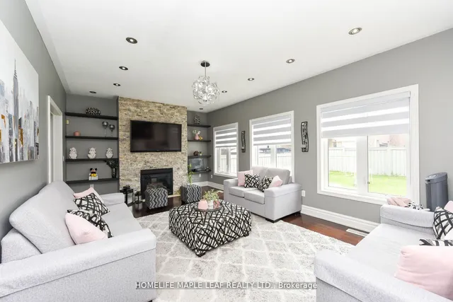 Additional image 15 of 84 Latania Blvd