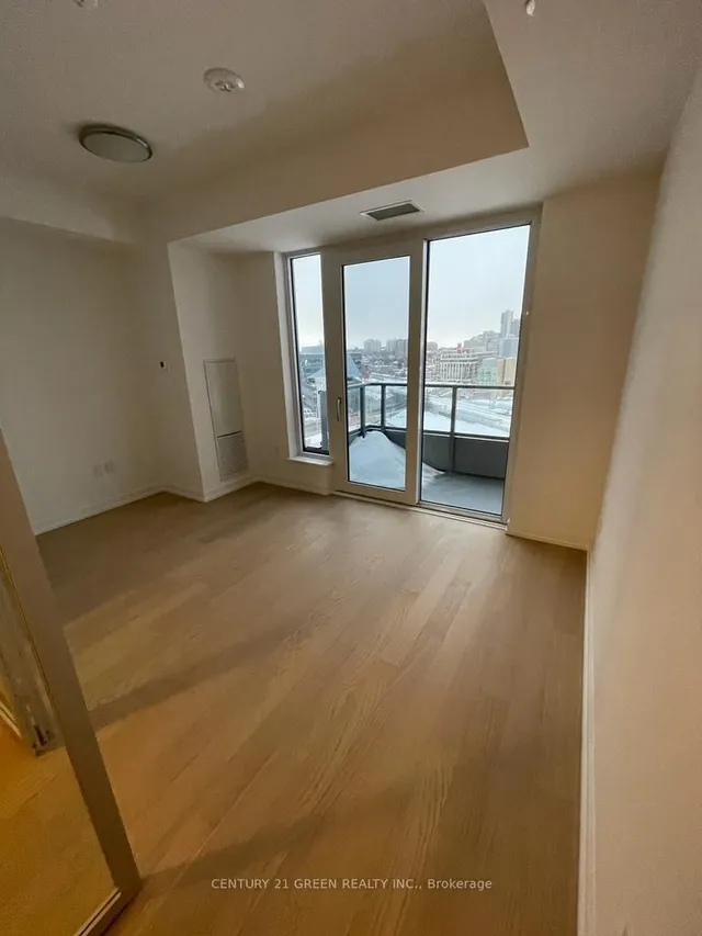 Additional image 5 of 15 Wellington St Unit 703