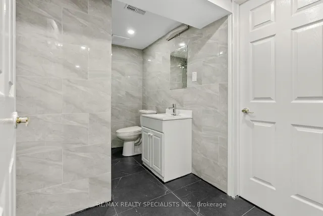 Additional image 31 of 21 Parkend Ave