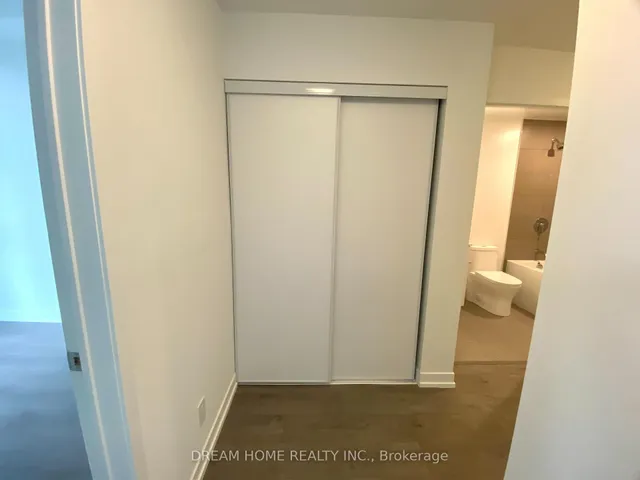 Additional image 10 of 270 Dufferin St Unit 1110