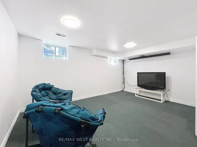 Additional image 10 of 56 Forty First St