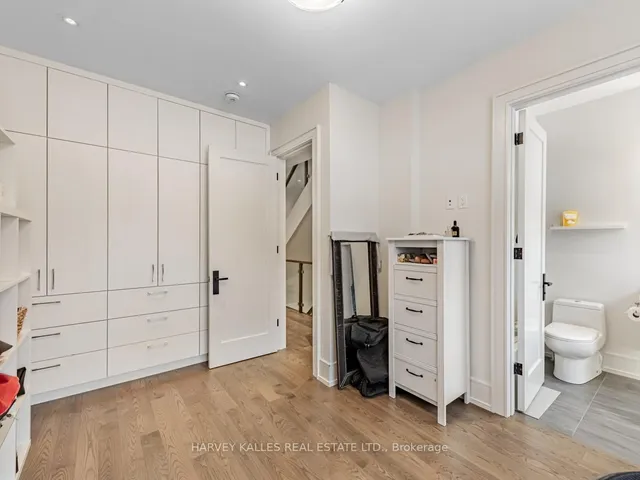 Additional image 27 of 74 Woburn Ave