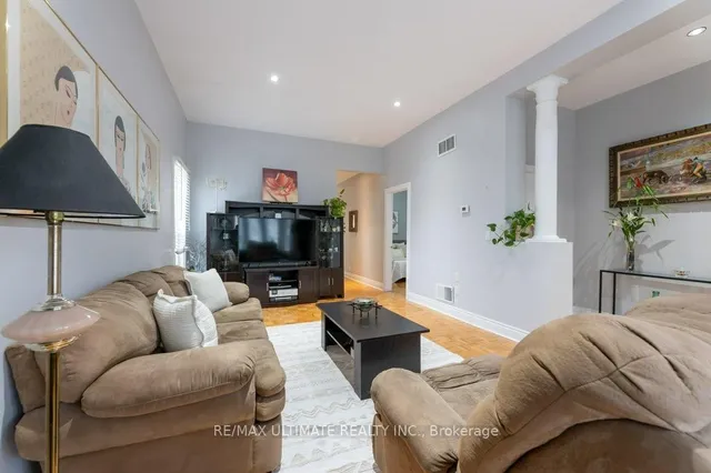 Additional image 8 of 1496 Keele St