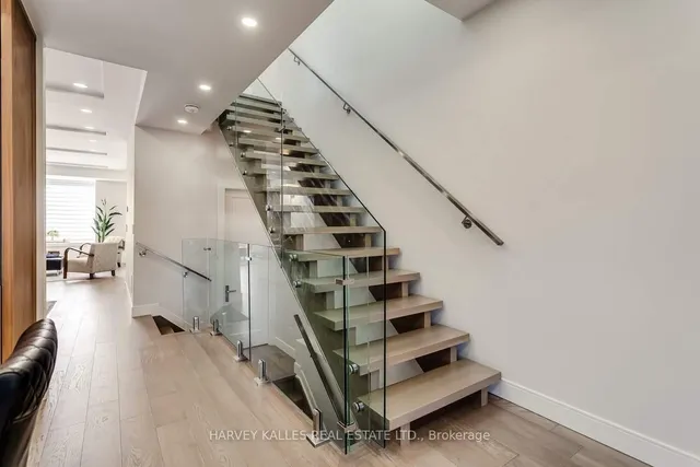 Additional image 25 of 194 Sheldrake Blvd