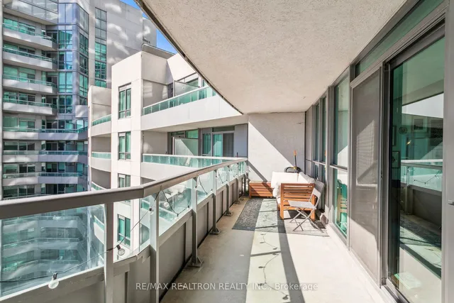 Additional image 35 of 19 Grand Trunk Cres Unit 1215