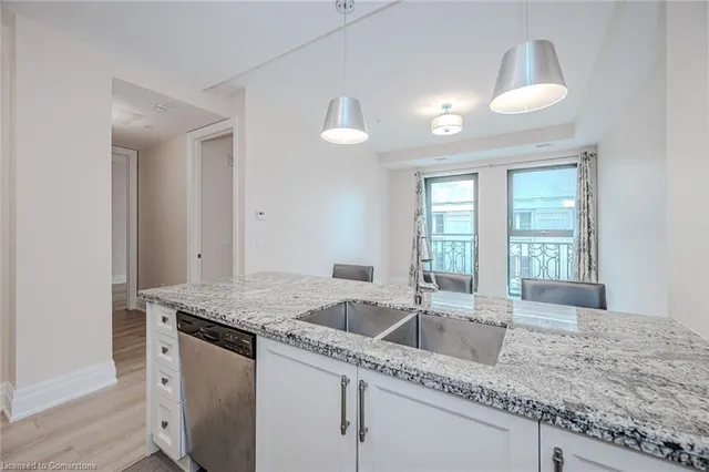 Additional image 12 of 112 King St Unit 806