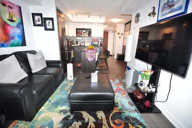 Additional image 7 of 275 Village Green Sq Unit 524