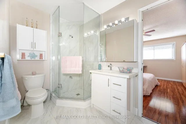 Additional image 17 of 26 Mossbank Dr