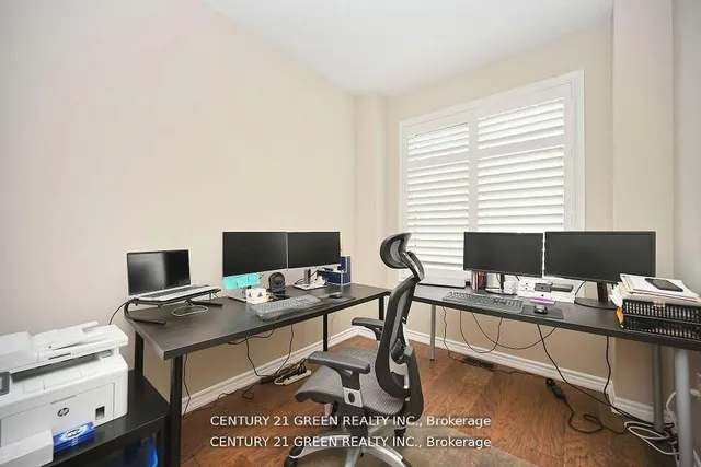 Additional image 28 of 31 Mincing Tr