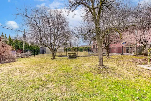 Additional image 15 of 39 Charleston Rd