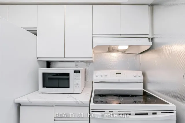 Additional image 18 of 21 Overlea Blvd Unit 511