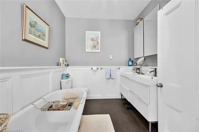 Additional image 20 of 40 Locke St