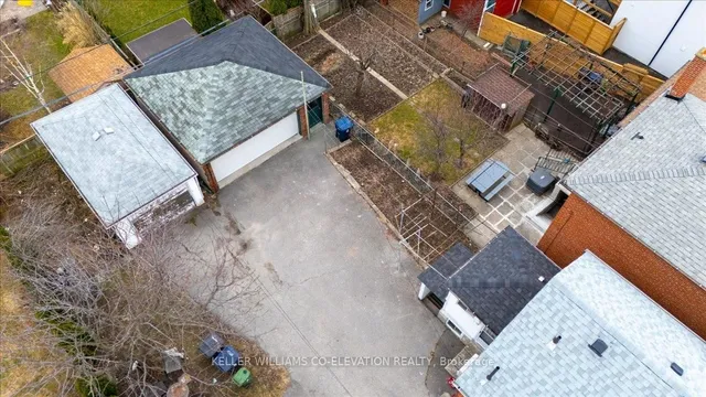 Additional image 26 of 39 Lanark Ave