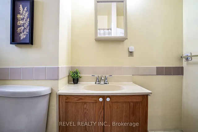 Additional image 37 of 51 Tisdale St