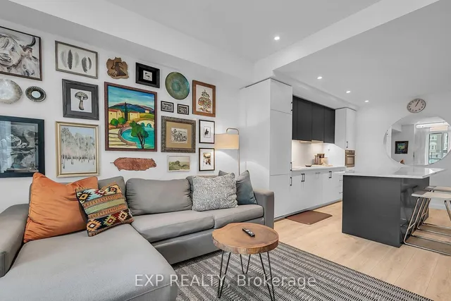 Additional image 15 of 741 King St Unit 102