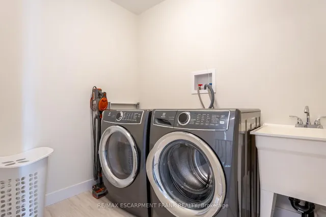 Additional image 44 of 412 KLEIN Circ