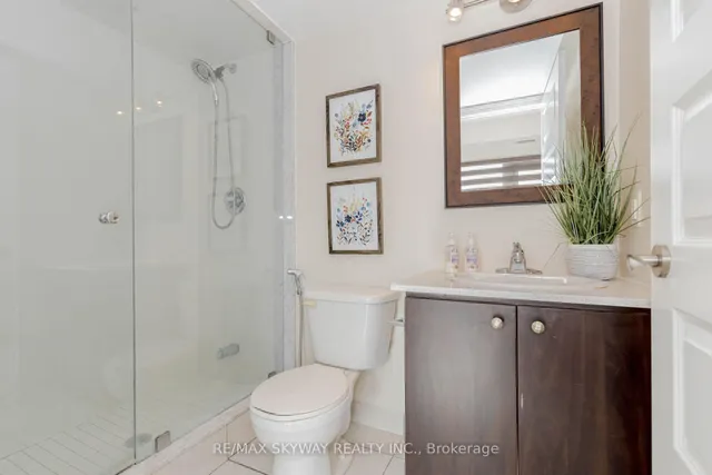 Additional image 31 of 215 Queen St Unit 403