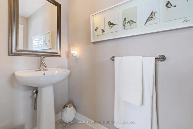 Additional image 4 of 215 Dundas St Unit 31