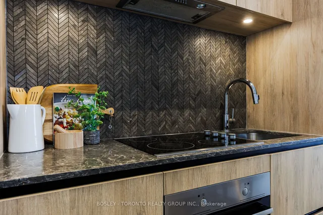 Additional image 18 of 225 Sumach St Unit 2410