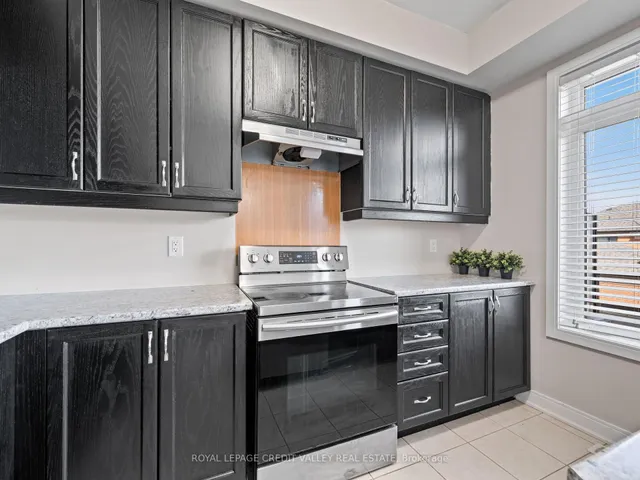 Additional image 11 of 425 Veterans Dr