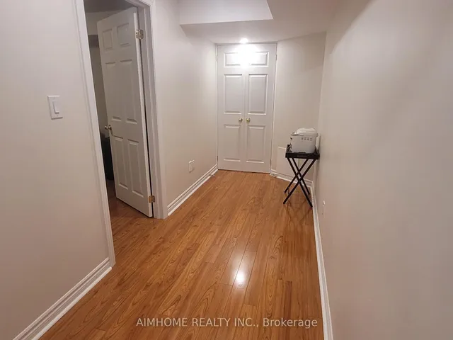 Additional image 19 of 42 PIANE Ave