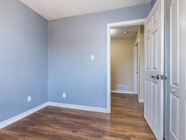 Additional image 19 of 10 Madison St