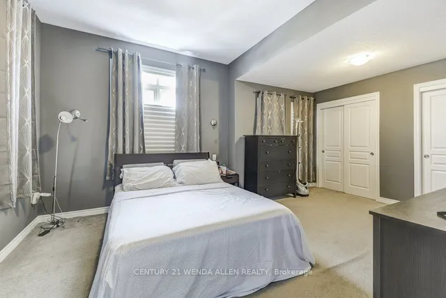 Additional image 30 of 215 Dundas St Unit 8