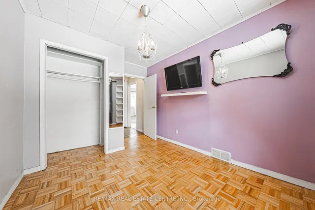 Additional image 28 of 249 East 43rd St