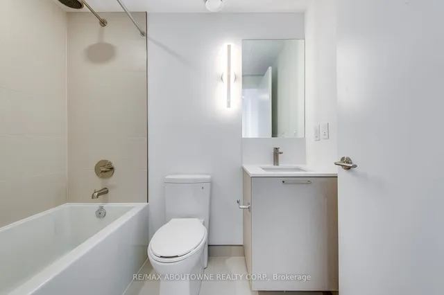 Additional image 24 of 19 Western Battery Rd Unit 1917