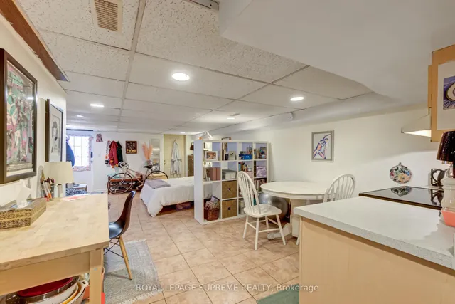 Additional image 27 of 112 Wallace Ave