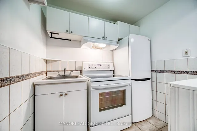 Additional image 32 of 28 Kingslake Rd