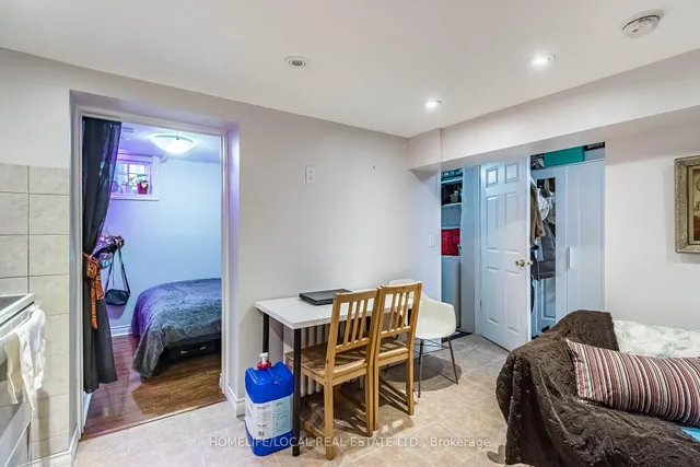 Additional image 39 of 41 Rusholme Dr