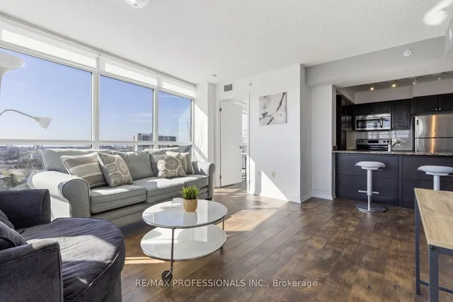 Additional image 6 of 800 Lawrence Ave Unit 1014