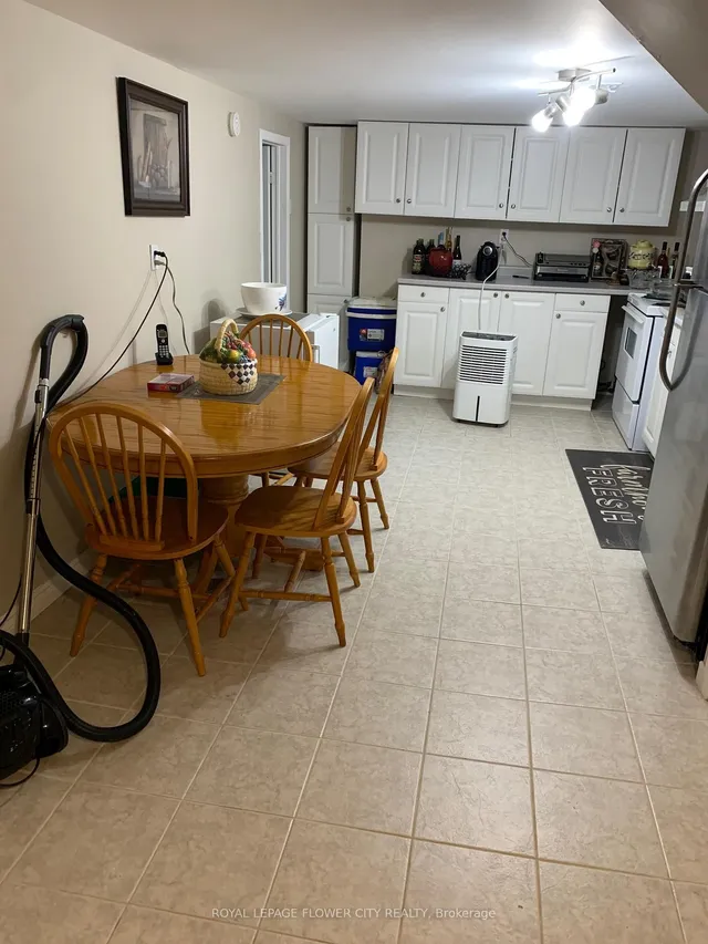 Additional image 11 of 5 Monarchdale Ave