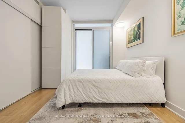 Additional image 20 of 30 Roehampton Ave Unit 308