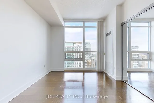 Additional image 18 of 30 Roehampton Ave Unit 2610