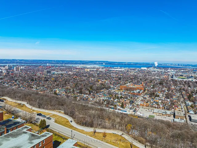 Additional image 36 of 893 Concession St Unit 201