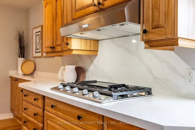 Additional image 17 of 1335 #8 High