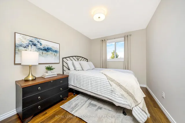 Additional image 34 of 703 Laurier Ave