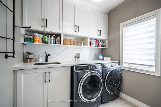 Additional image 22 of 80 Commando Crt