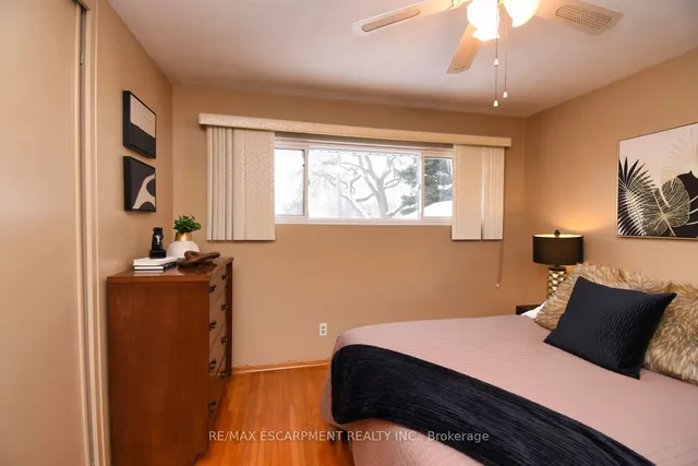 Additional image 12 of 40 SEELEY Ave