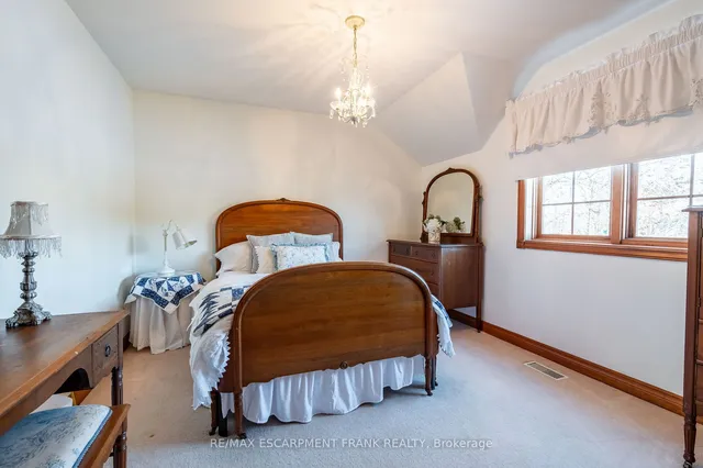 Additional image 38 of 3260 Guyatt Rd