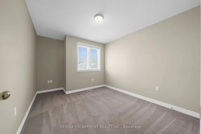 Additional image 23 of 8 Knowles St