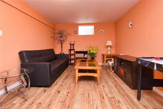 Additional image 36 of 11 Longview Dr